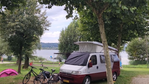 Very complete Safari Camper from 1995