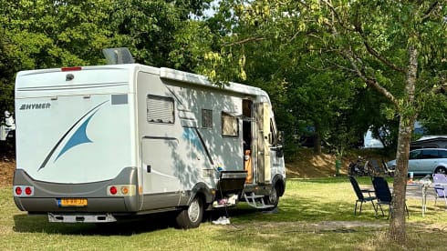 4P Complete Hymer integraal camper met XXL-garage