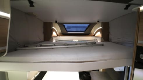 5p Adria Mobil semi-integrated uit 2019