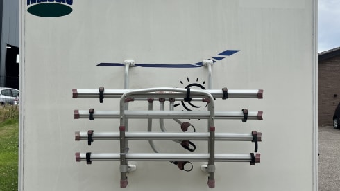 2p McLouis semi-integrated uit 2011