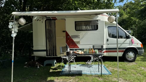 Frits – 2p Ford semi-integrated uit 1993