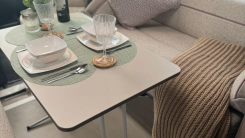 Iris – Elddis Encore Experience - 4 berth 
