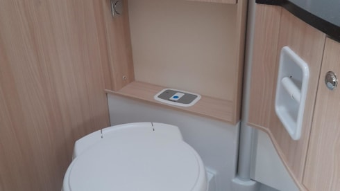 Luci – 2p Bürstner semi-integrated from 2017