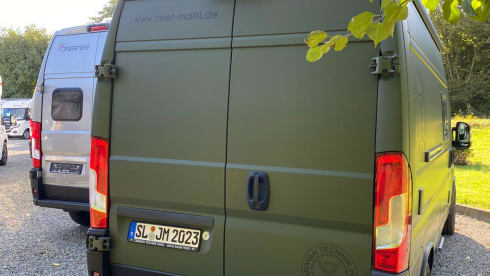 Jagdmahl – Hunting & Fishing Motorhome for 2 people