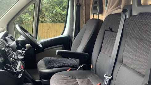 Self Converted Off-grid Citroen Relay 