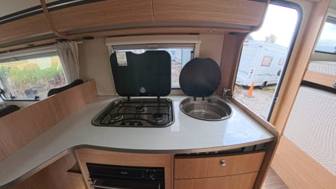 Beluga – Sunlight A72  - 6 Berth Motorhome Insurance Included