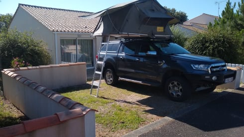 4p Ford rooftop from 2016