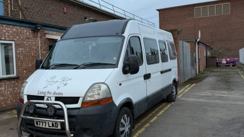 Living the dream  – 3 berth Renault campervan from 2006