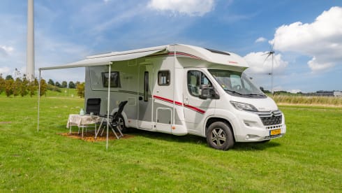 Enjoy our luxurious Dethleffs Trend '18, low length beds, delivery service