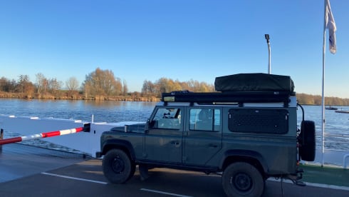 2p Land Rover rooftop from 2013