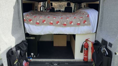 Henry – Citroën-Bus mit 2 Schlafplätzen aus dem Jahr 2017