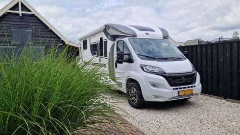 2p Sun Driver semi-integrated uit 2024