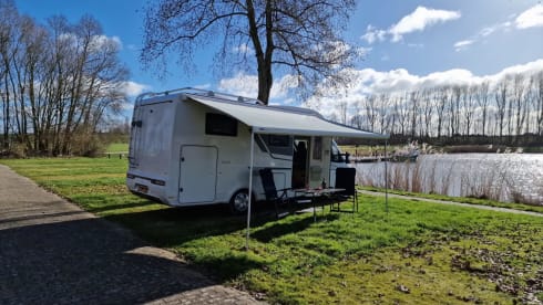 Fran01 – Adria Coral Axess 600 SL