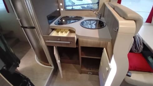 C08 – 4p Challenger, halbintegriert ab 2015