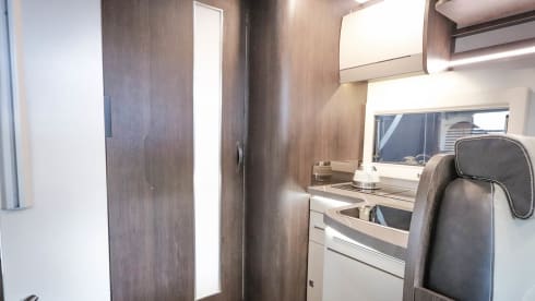 10 – Benimar Cocoon 463 