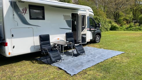 4p Rapido camper