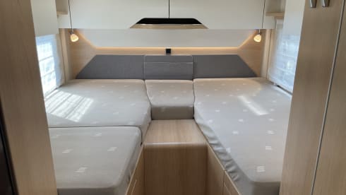 4p Hymer semi-integrated from 2023