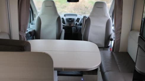 Forth – Spacious Family Motorhome