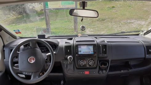 Top Camper met top aanbieding tot 40% korting. – 2of4 pers. Fiat Alcove from 2020 Automatic  