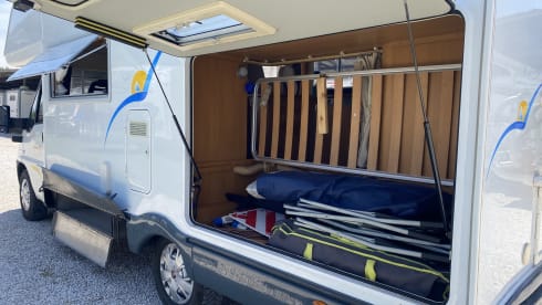 Cosimo – Camper autonomo riviera gt 6 posti viaggio