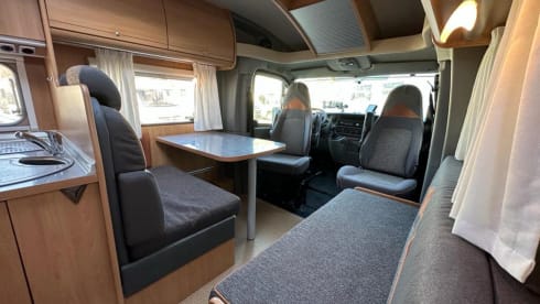 Bürstner Delfin 690, 2 person semi-integrated from 2005