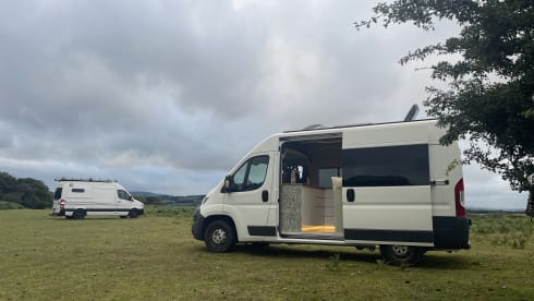 Biffy – Luxury Medium Sized Dog-Friendly Camper