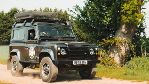Waffle – Land Rover Dachaufbau mit 2 Schlafplätzen, Baujahr 2000