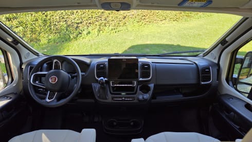 Hymer Yellowstone '24 - Automatic with tow bar 3T