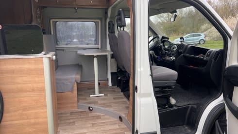 Compact Fiat Ducato Camper (2p) - Comfort & Freedom!