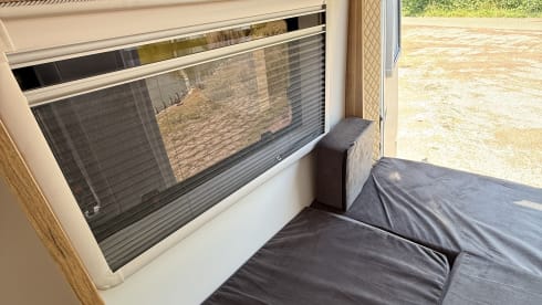 Camper – 2p Ford bus from 2015