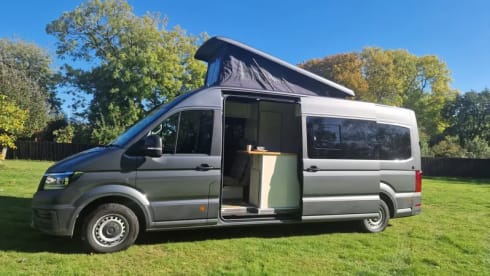 Dark night – 4 berth Volkswagen campervan from 2021