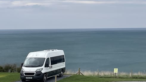 The Wondering Boxer – 3 berth 2016 Peugeot Boxer campervan.