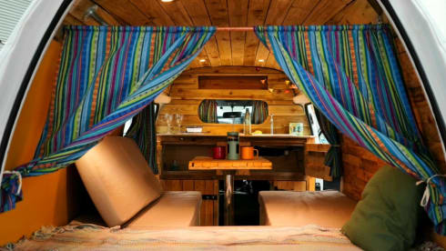 Kashtan  – Beautiful Quirky Camper  - heated - insurance included 