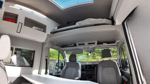 VW Grand California – 4 berth Volkswagen campervan 2024