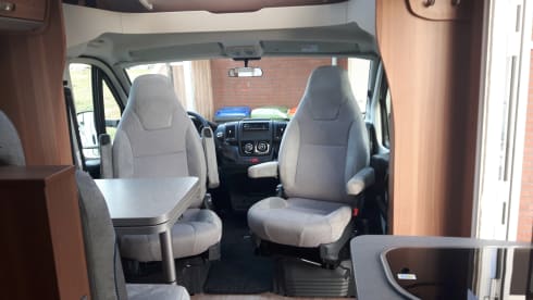 Modern camper with many extras