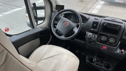 4p Rimor semi-integrated uit 2019