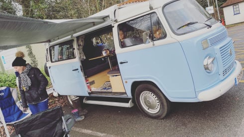 Bellathecamper – Bella - Classic Bay Window VW CamperVan in Showroom condition