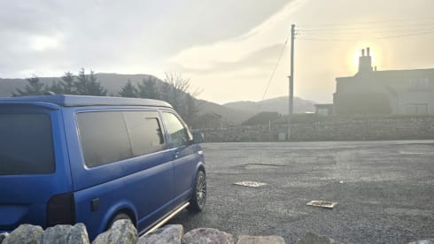 Casper – 4 berth Volkswagen campervan from 2021