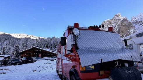 Helga – Classic German Firetruck Converted To Luxury 6 Birth Motorhome
