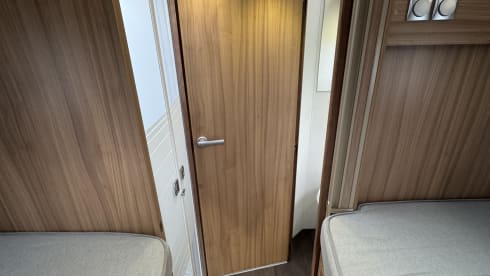 Moon – Fijne Adria camper 5p