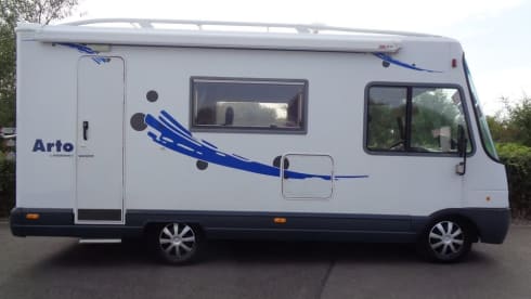 Arto – 3 berth Niesmann + Bischoff Arto 59b