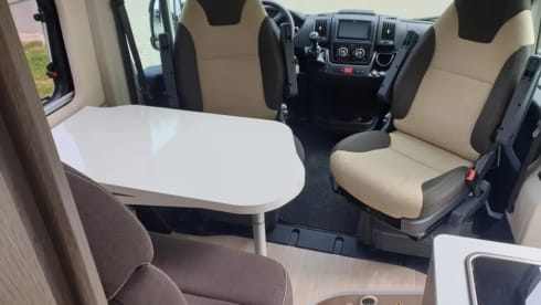 C20 – 2-Personen-Chausson-Bus ab 2021