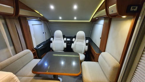 Sidney – Luxurious High End A Class Motorhome 