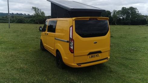 Vanny – Ford Transit Custom Camper