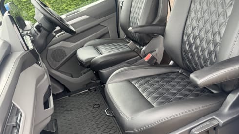 Volkswagen campervan met 4 slaapplaatsen vanaf 2025