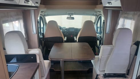 Fabulous super-equipped camper