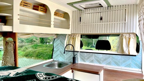 Luna, jouw compacte huis op wielen vol vrijheid! – 2p Volkswagen bus from 2013