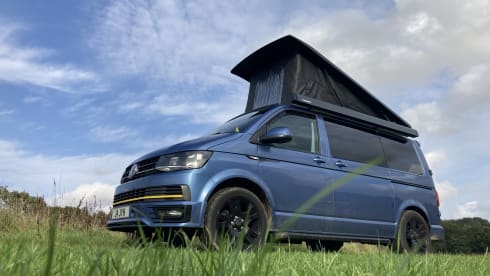 Buzz the Adventure Wagon - 4 berth VW T6 Campervan