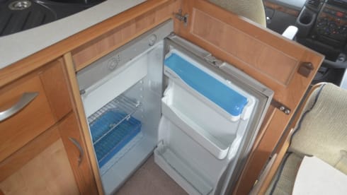 Mabel – 6 Berth Mercedes Auto-Trail 