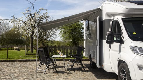 Book now new fiat 180hp for rent